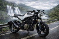 Silver Husqvarna Vitpilen 250 2022