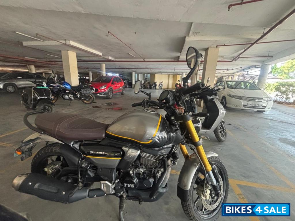 TVS Ronin TD Special Edition