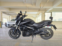 Black Bajaj Dominar 400
