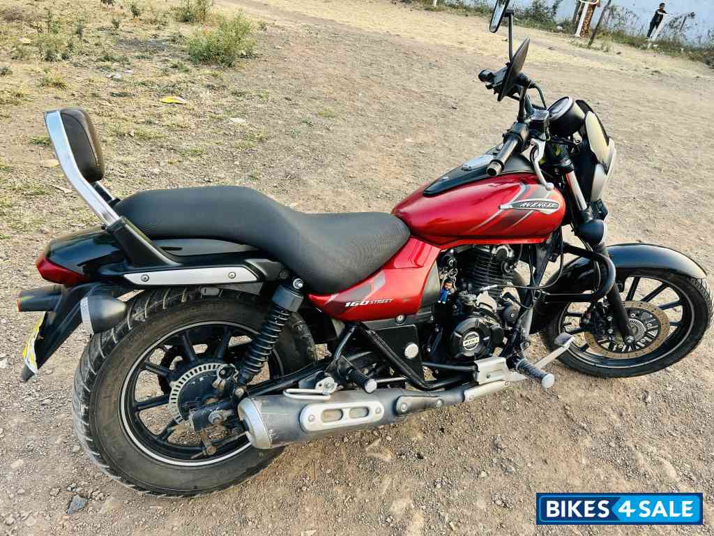 Red Bajaj Avenger Street 160