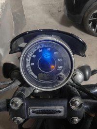 Black Bajaj Avenger Street 160