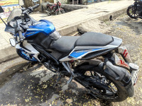 Bajaj Pulsar RS 200