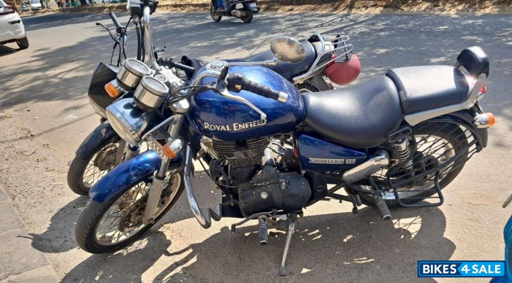 Marine Blue Royal Enfield Thunderbird 350