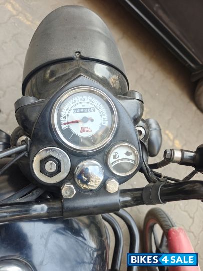 Black Royal Enfield Classic Stealth Black