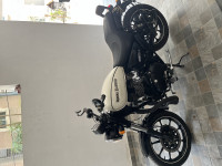 White Royal Enfield Thunderbird X 350