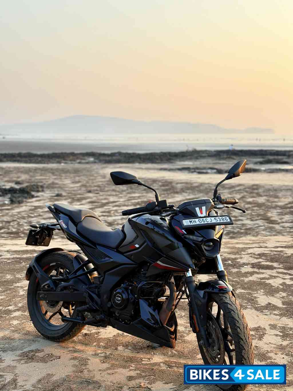 Bajaj Pulsar N160 Dual Channel ABS