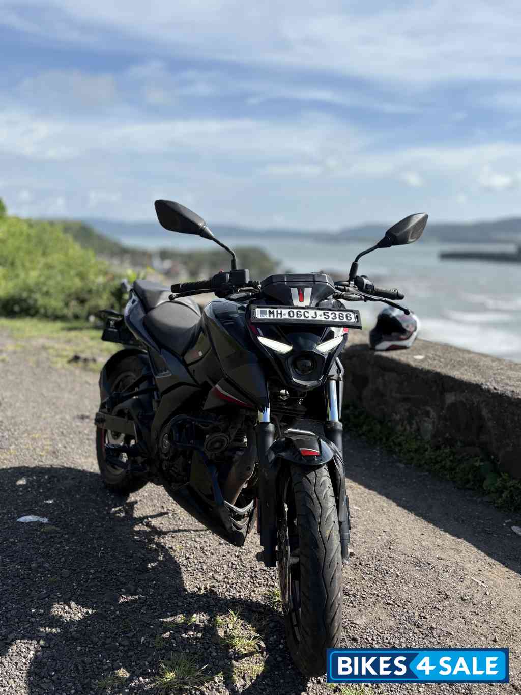 Bajaj Pulsar N160 Dual Channel ABS