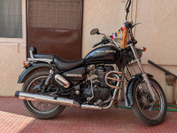 Matte Black Royal Enfield Thunderbird TwinSpark 350