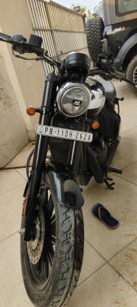 Jawa 42 Bobber Black Mirror  Model