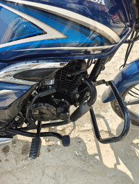 Blue Honda Shine 125