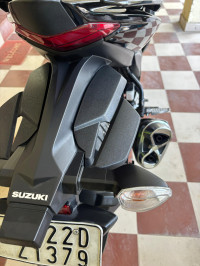 Black Suzuki Gixxer SF BS6