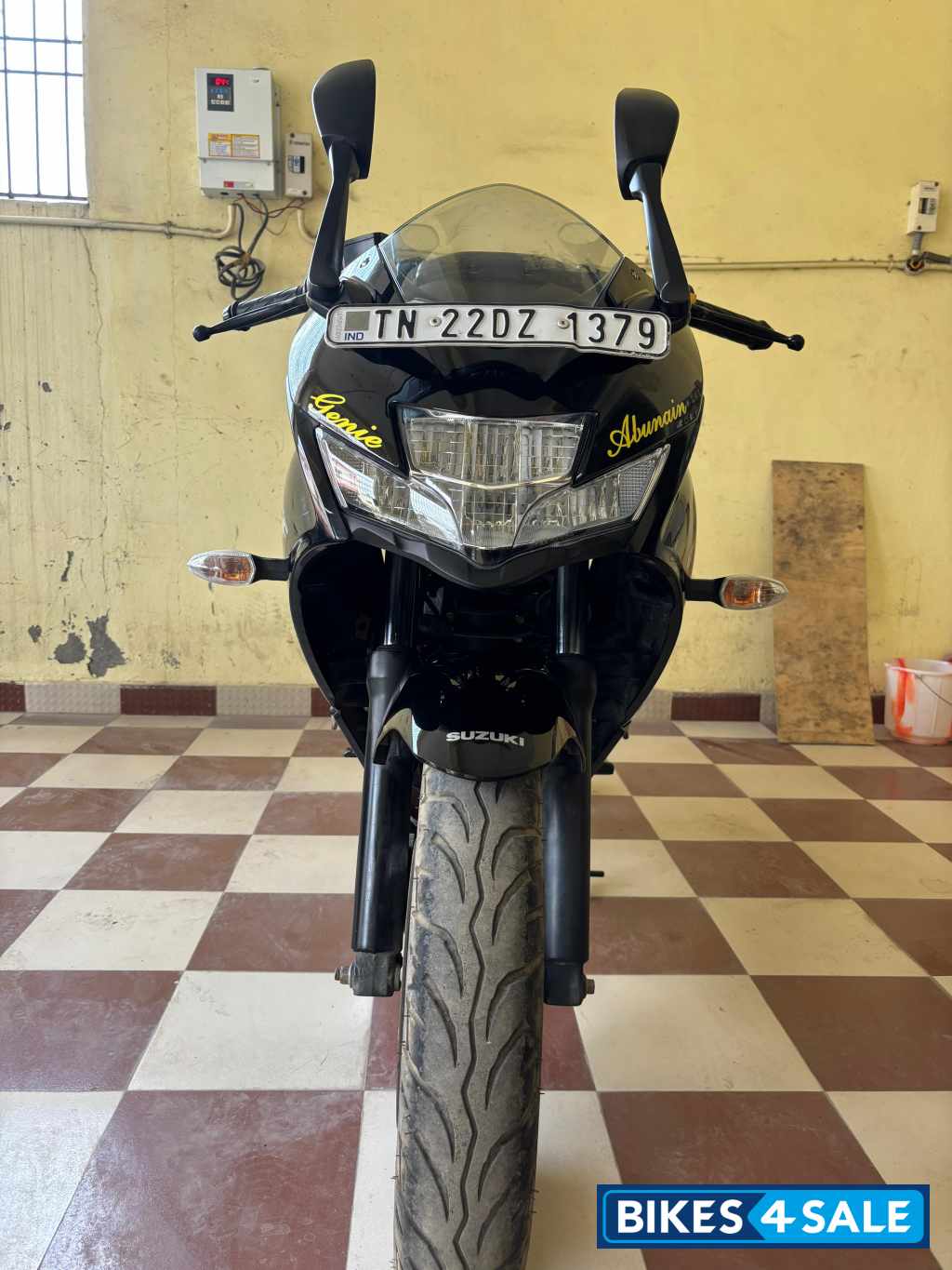 Black Suzuki Gixxer SF BS6