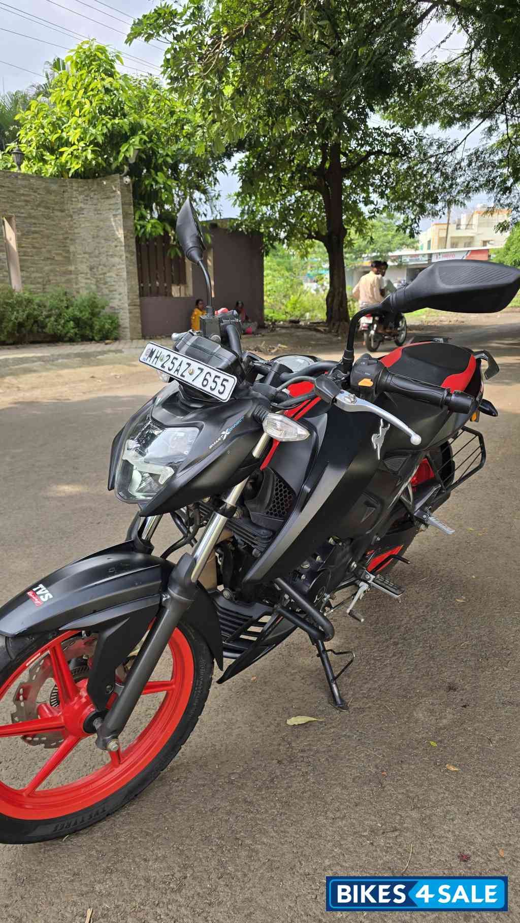 TVS Apache RTR 160 4V