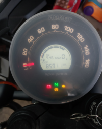 Royal Enfield Hunter 350 Metro