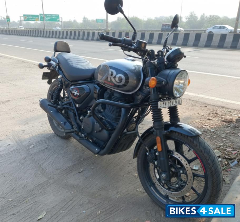 Royal Enfield Hunter 350 Metro