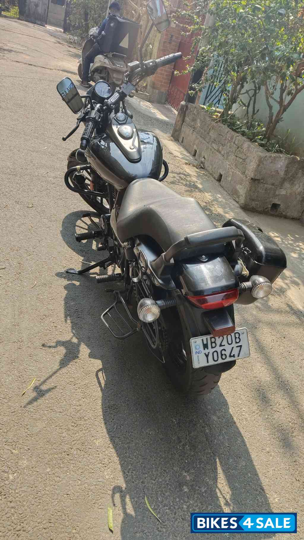 Black Bajaj Avenger Street 160 BS6