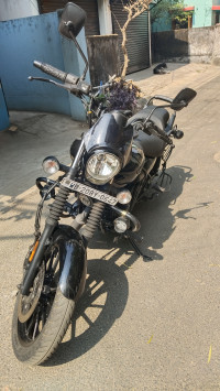 Black Bajaj Avenger Street 160 BS6