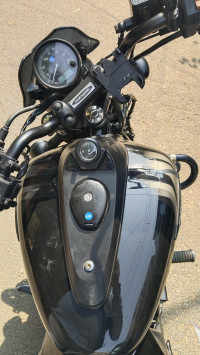 Black Bajaj Avenger Street 160 BS6