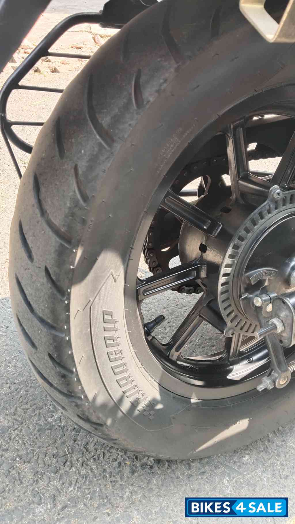 Black Bajaj Avenger Street 160 BS6