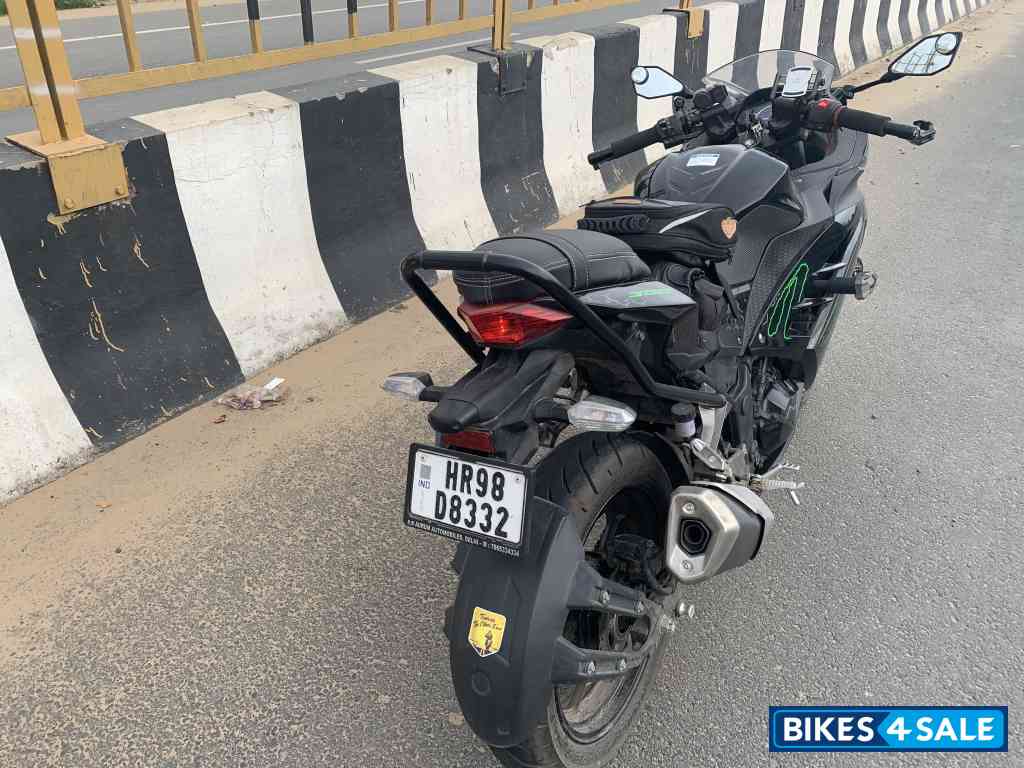 Kawasaki Ninja 300 BS6 2022