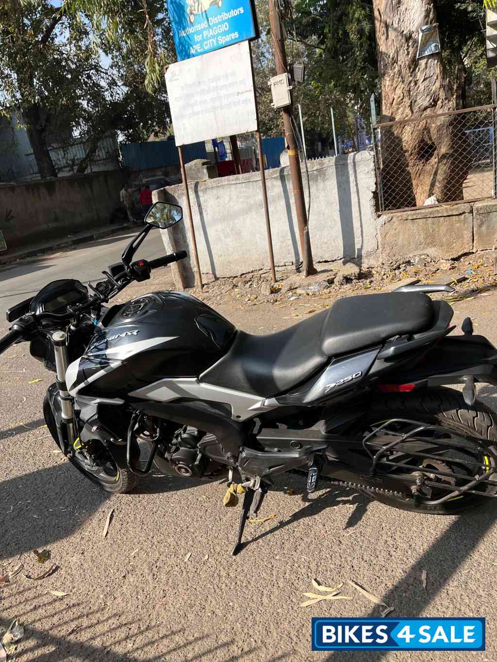 Bajaj Dominar 250 2022
