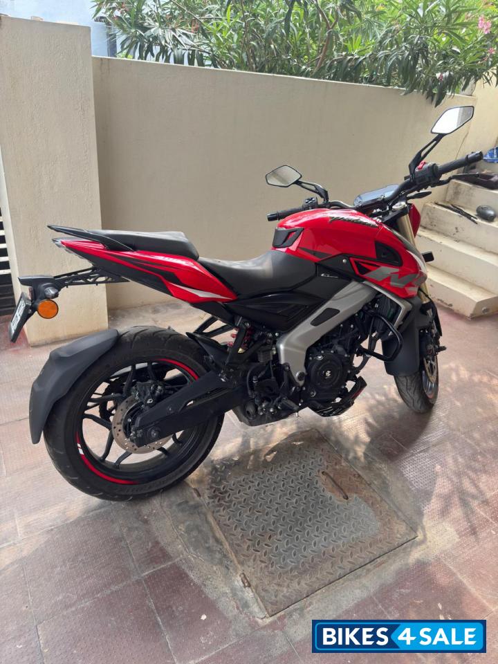Red Bajaj Pulsar NS400Z