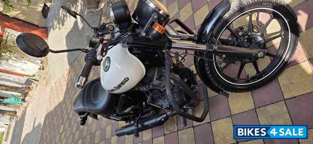 White Royal Enfield Thunderbird X 350 White Royal Enfield Thunderbird X 350