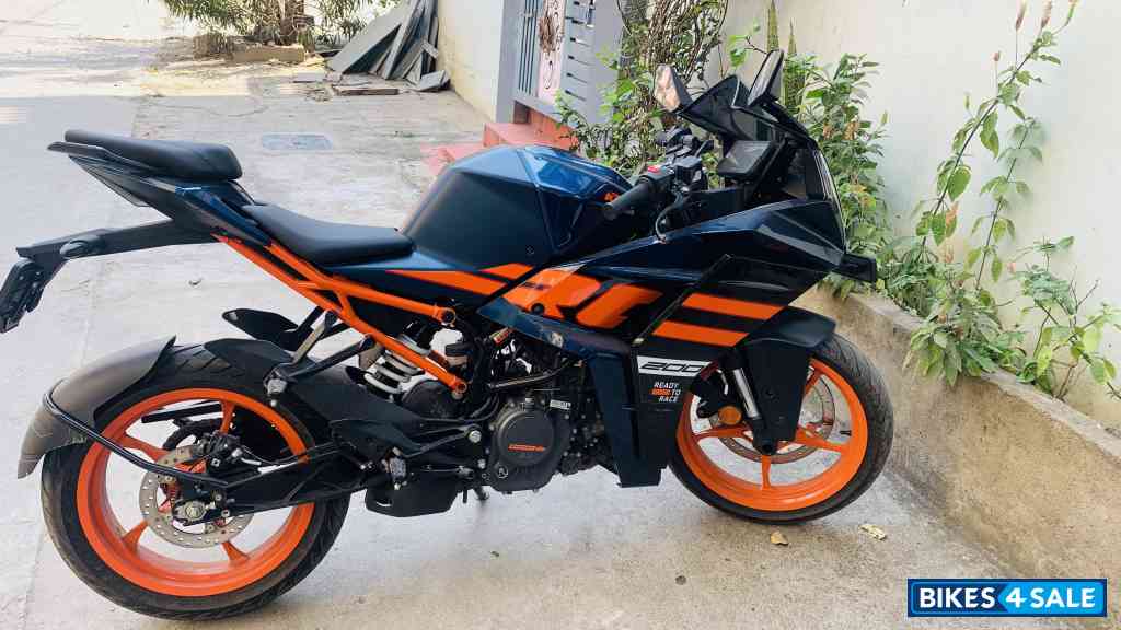 KTM RC 200 2025
