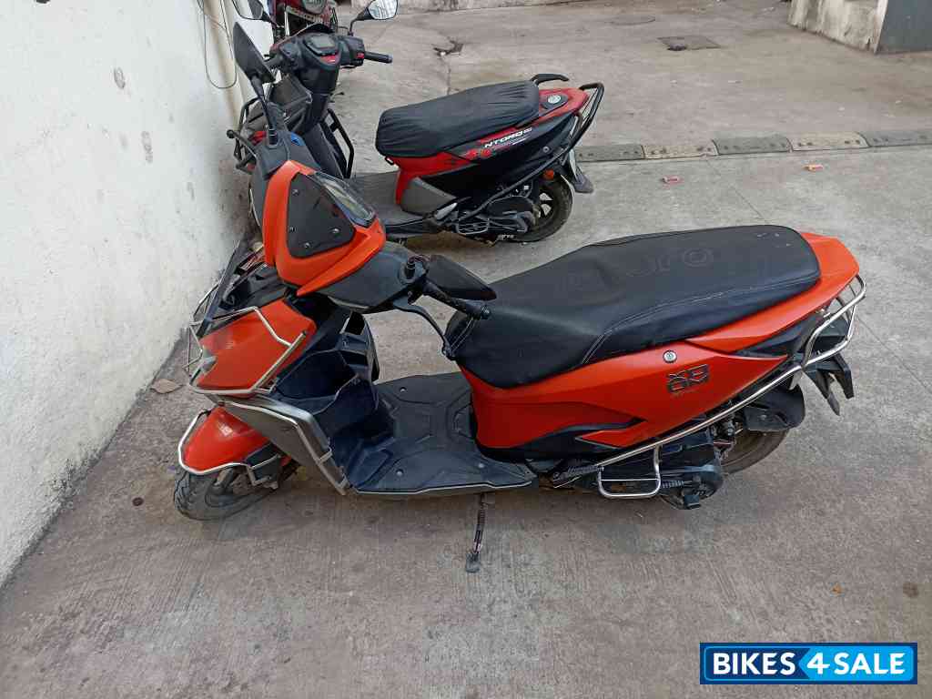 Orange Hero Xoom ZX
