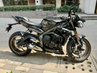 Triumph Street Triple RS