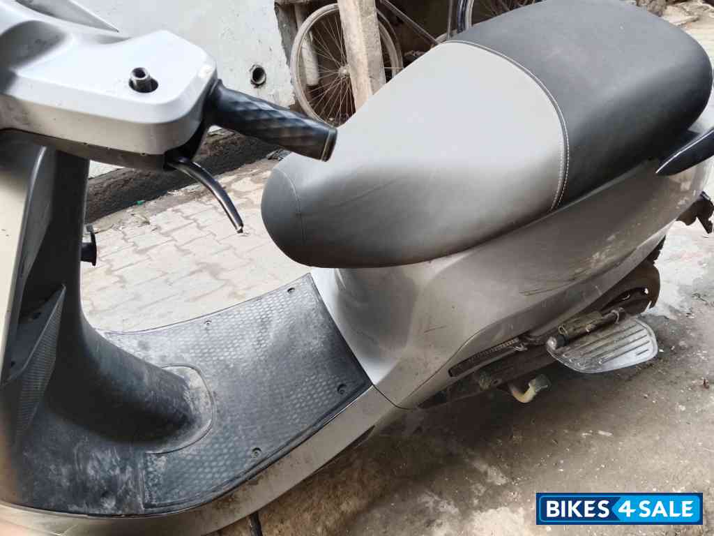 Industrial Silver Ola S1 Pro Gen 3