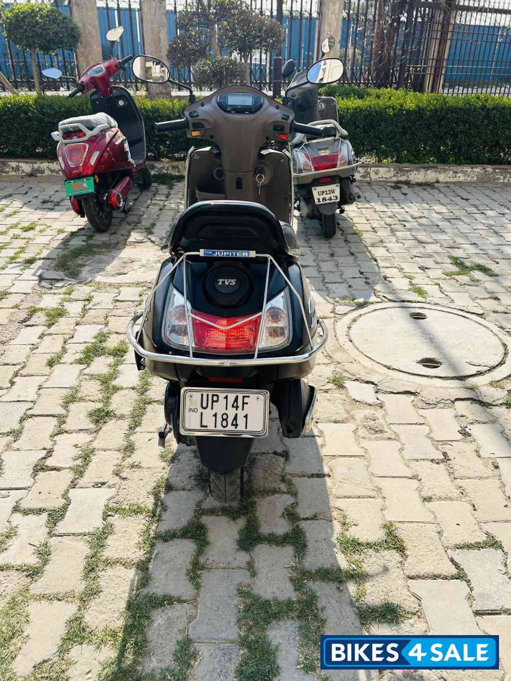 Black TVS Jupiter ZX SmartXonnect