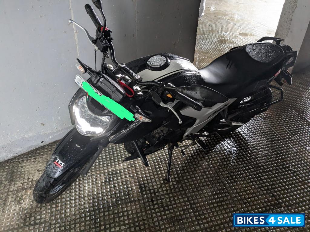 TVS Apache RTR 160 4V