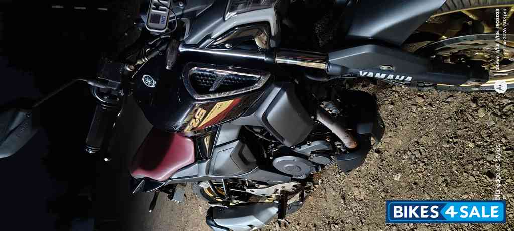 Yamaha FZ-S FI Ver 4.0 DLX