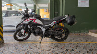 White Bajaj Pulsar N125