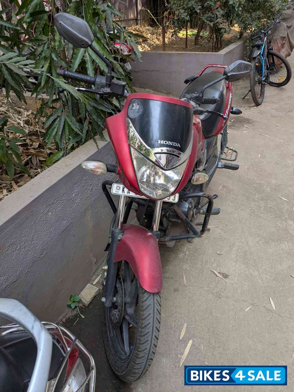 Red Honda CB Unicorn