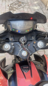 TVS Apache RTR 200 4V