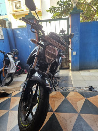 Black Suzuki Gixxer 150
