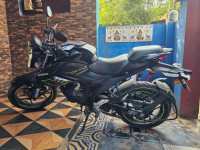 Black Suzuki Gixxer 150