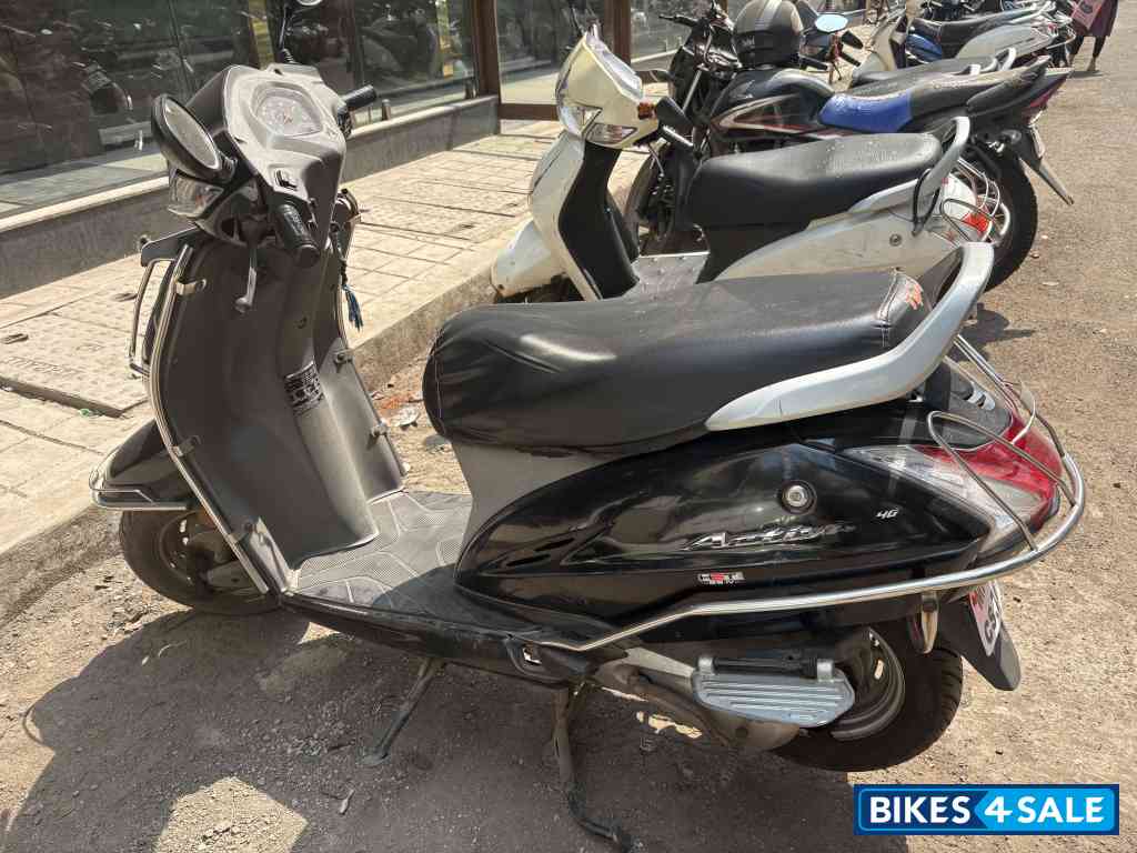 Black Honda Activa 4G