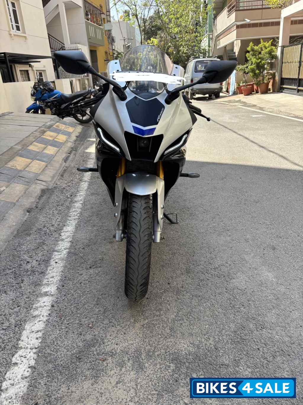 Yamaha R15M