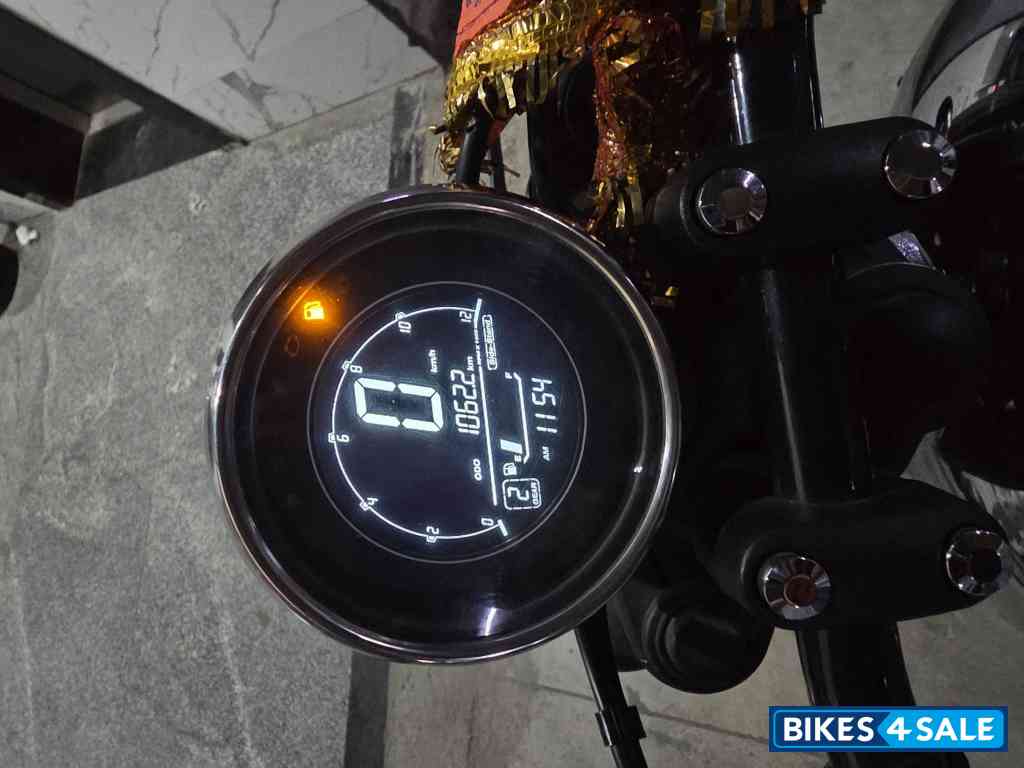 Jawa 42 Bobber Black Mirror