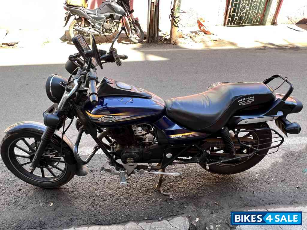 Bajaj Avenger Street 150