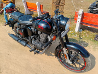 Stealth Black Royal Enfield Classic 350 BS VI