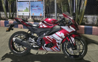 Metallic Red Yamaha R15 V4
