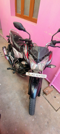 Red Bajaj Discover 125 ST