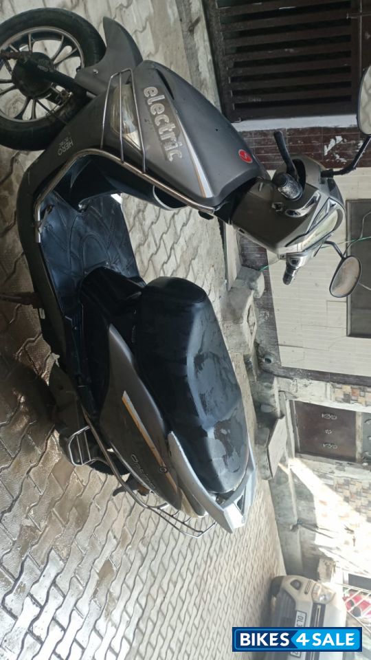 Hero Electric Optima LI