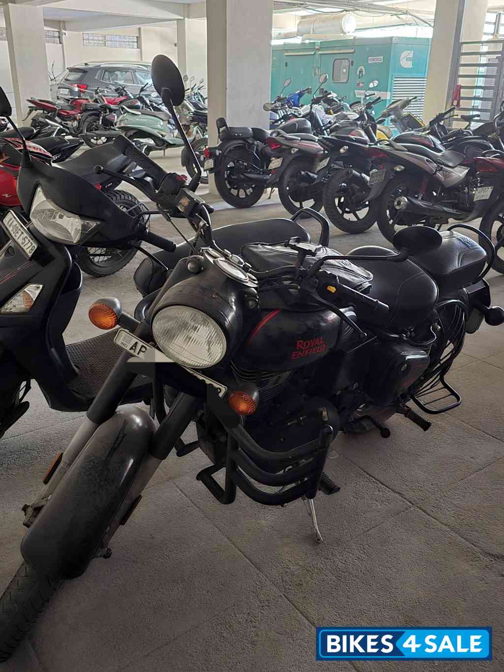 Stealth Black Royal Enfield Classic 350 Dual Channel BS6