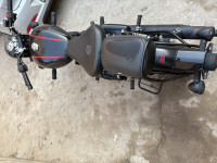 Black Royal Enfield Classic Stealth black 350