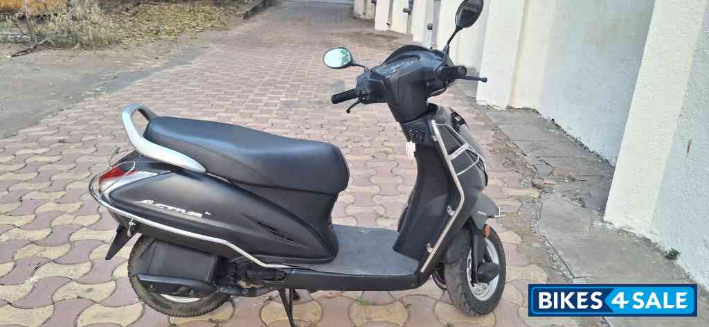 Matt Gray Honda Activa 5G